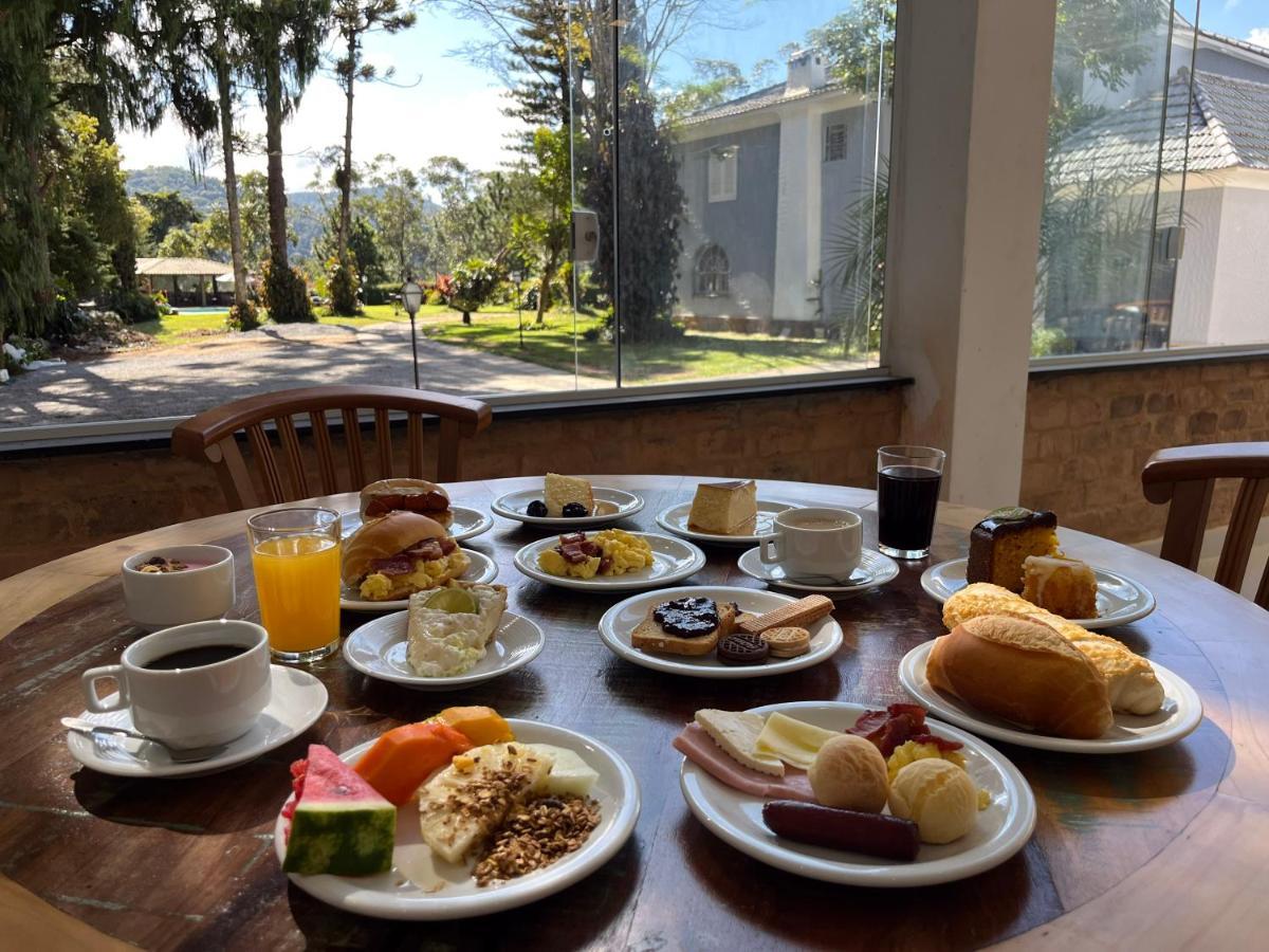 Pousada Granja Santa Barbara Correas ภายนอก รูปภาพ